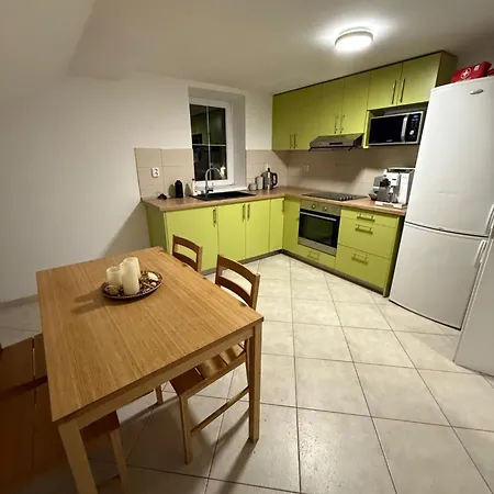 čisté A Příjemné Apartamento